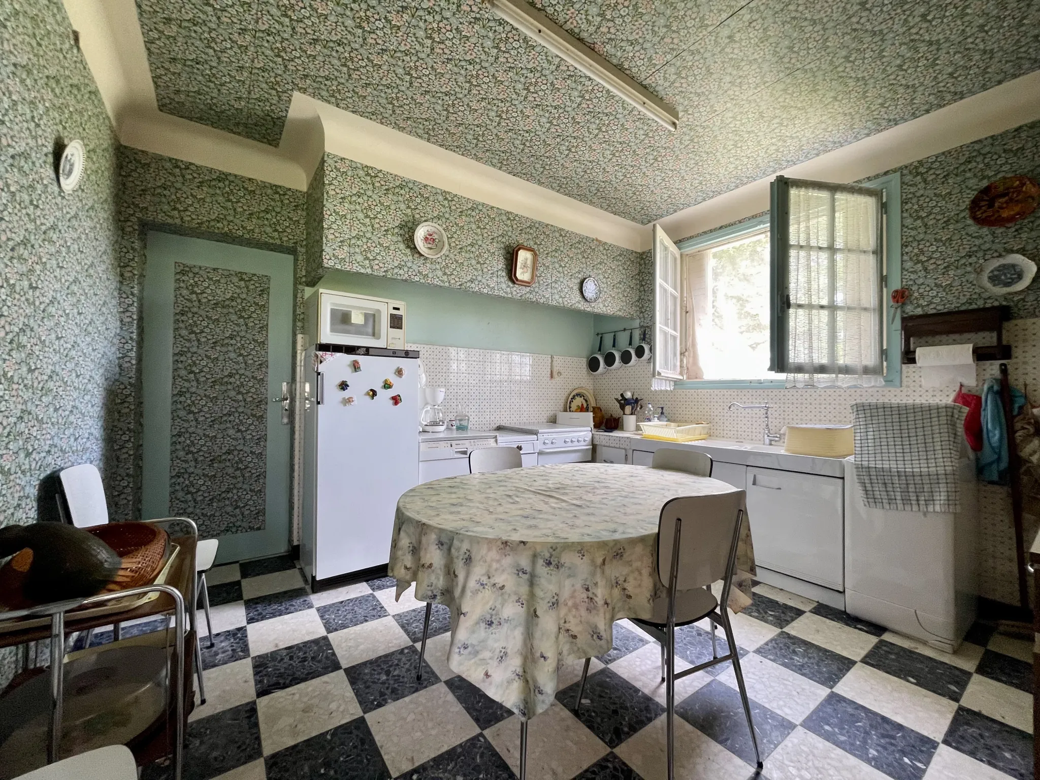 Maison à vendre à Ansost avec grand parc et potentiel de rénovation près de Vic-en-Bigorre 
