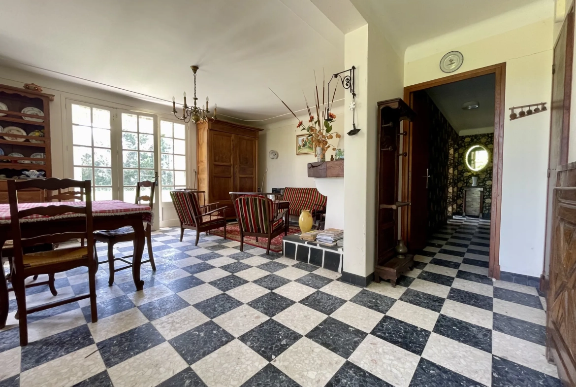 Maison à vendre à Ansost avec grand parc et potentiel de rénovation près de Vic-en-Bigorre 