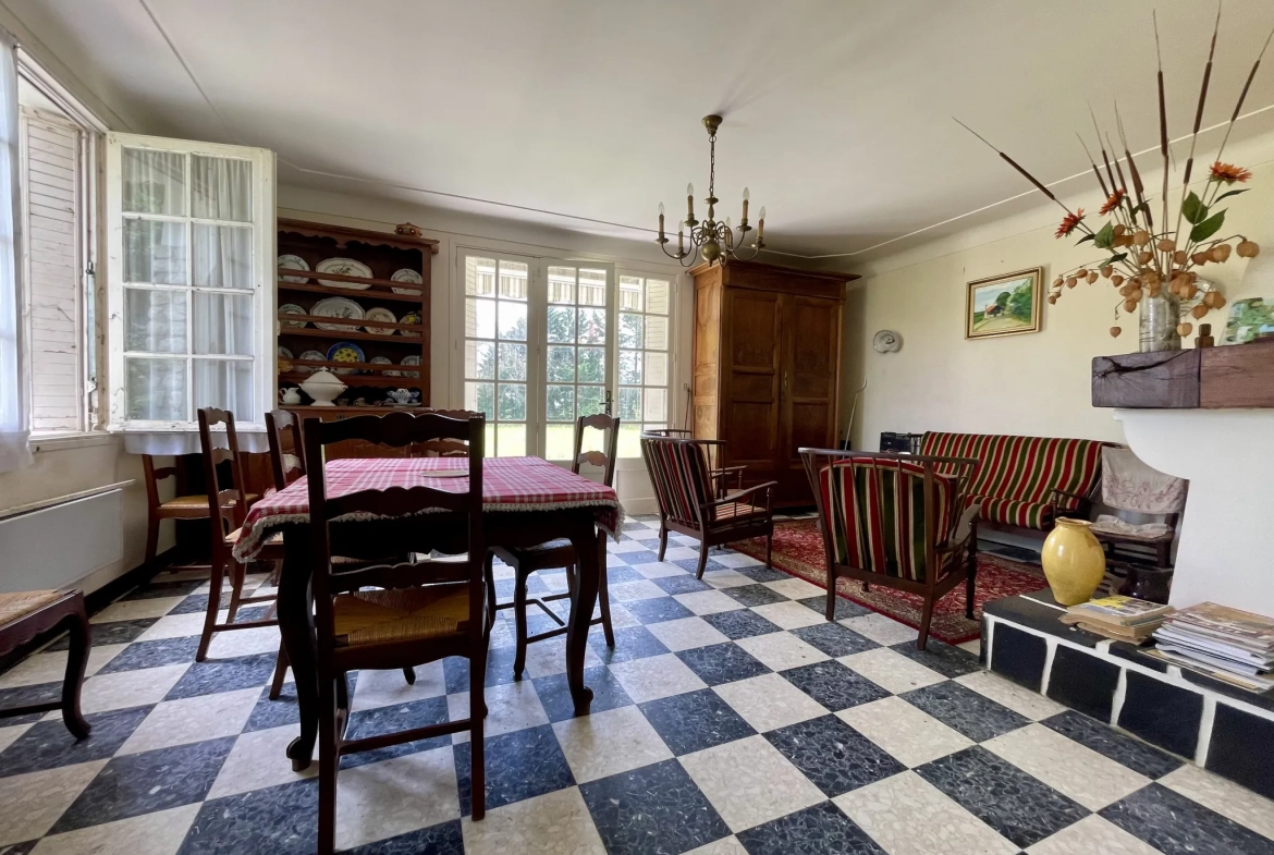 Maison à vendre à Ansost avec grand parc et potentiel de rénovation près de Vic-en-Bigorre 