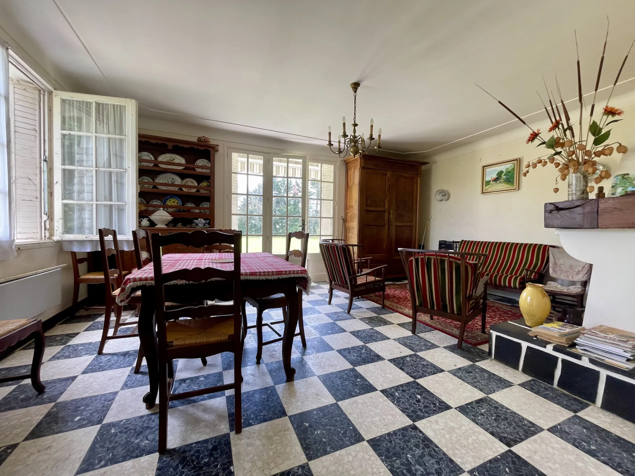 Maison à vendre à Ansost avec grand parc et potentiel de rénovation près de Vic-en-Bigorre 