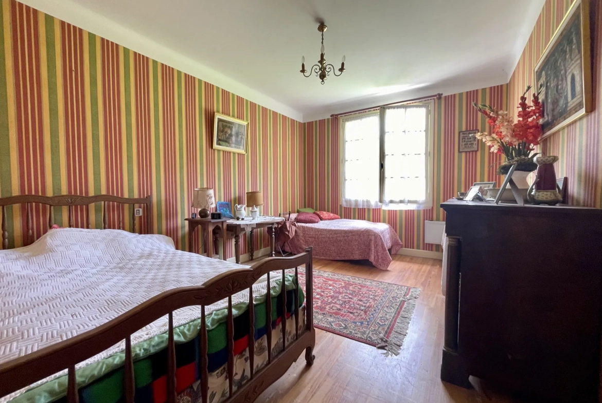Maison à vendre à Ansost avec grand parc et potentiel de rénovation près de Vic-en-Bigorre 