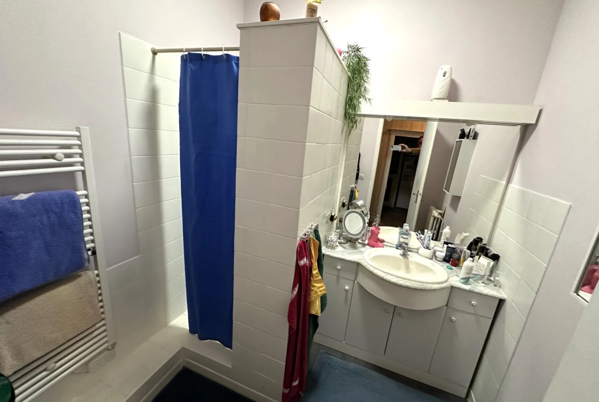 Maison à vendre avec 4 chambres à Seyches - Opportunité rare 