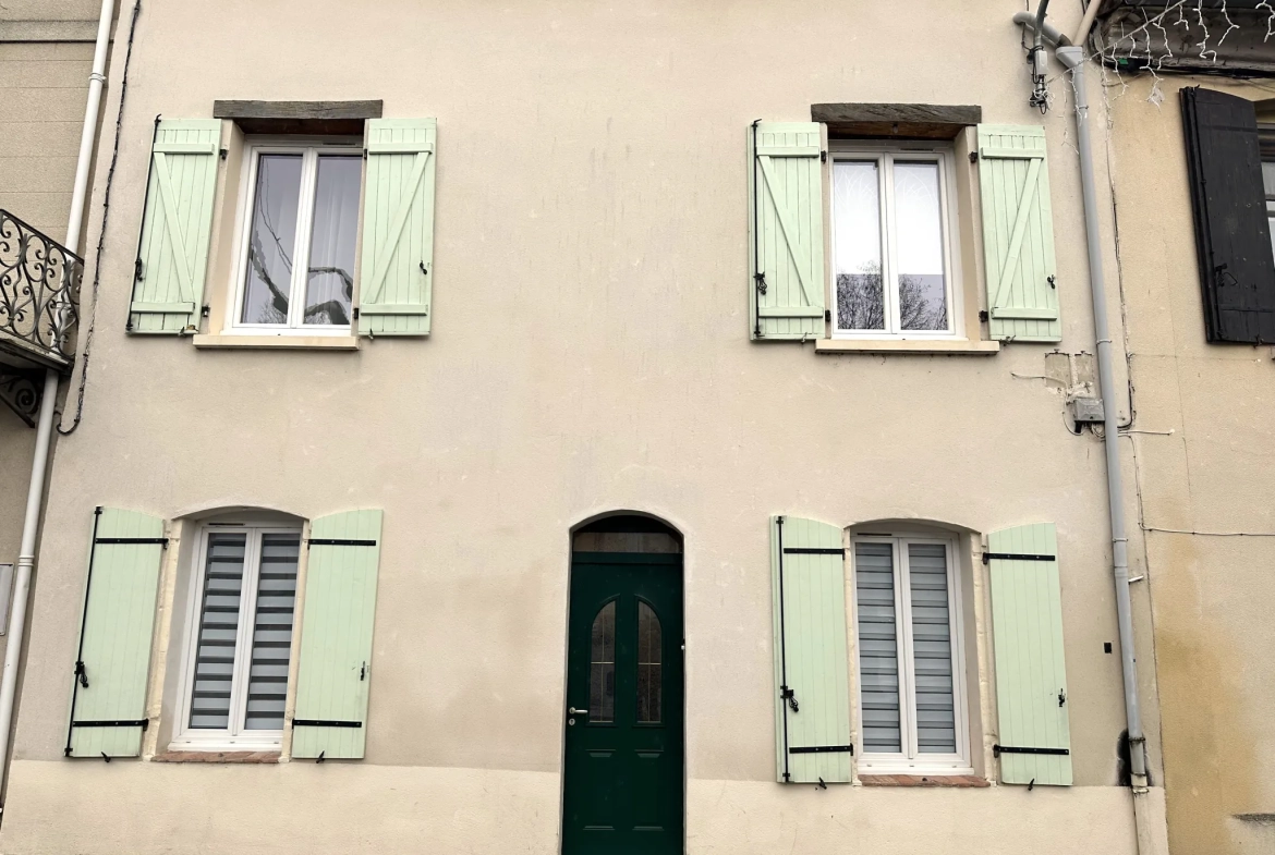 Maison à vendre avec 4 chambres à Seyches - Opportunité rare 