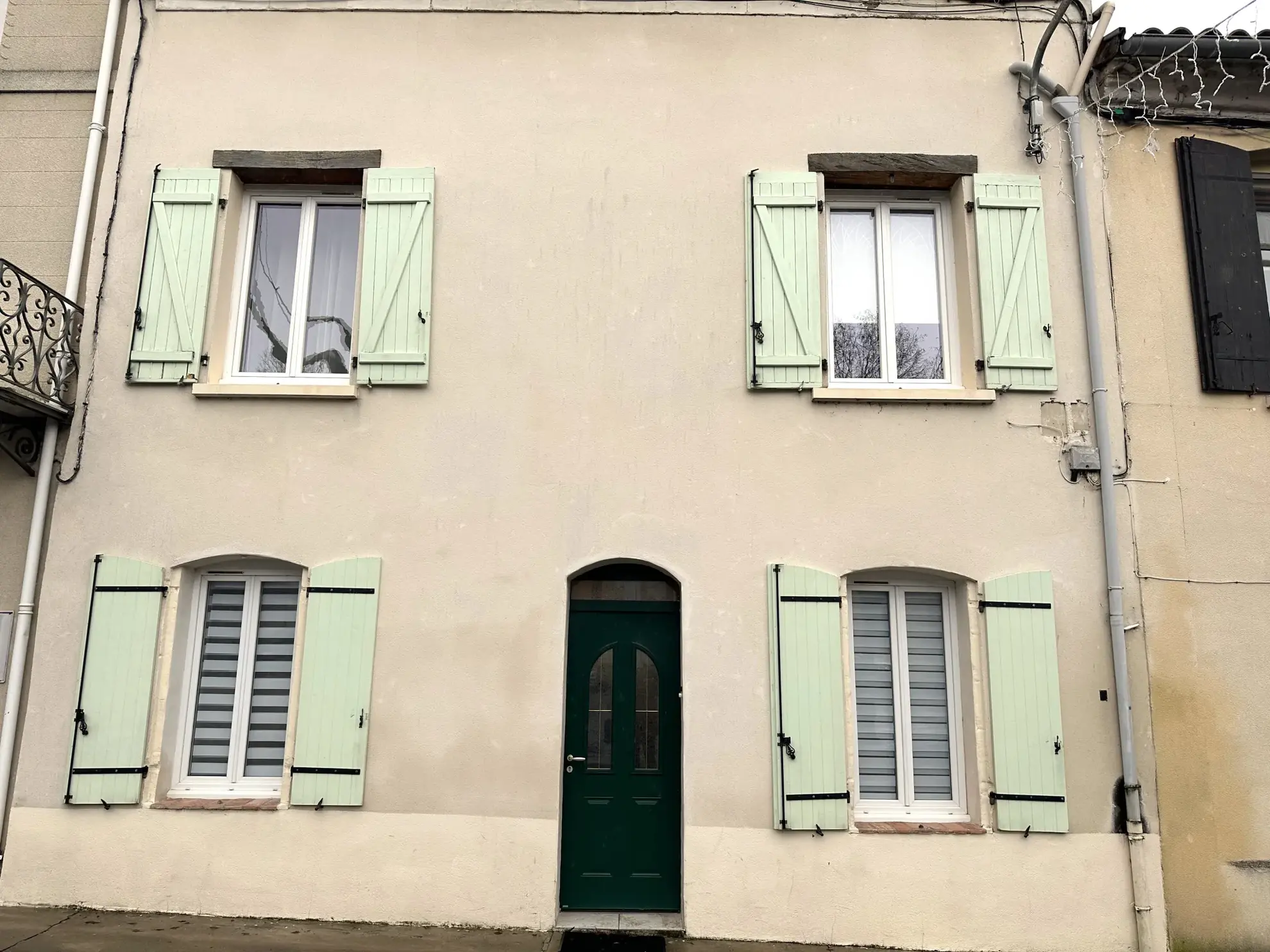 Maison à vendre avec 4 chambres à Seyches - Opportunité rare 