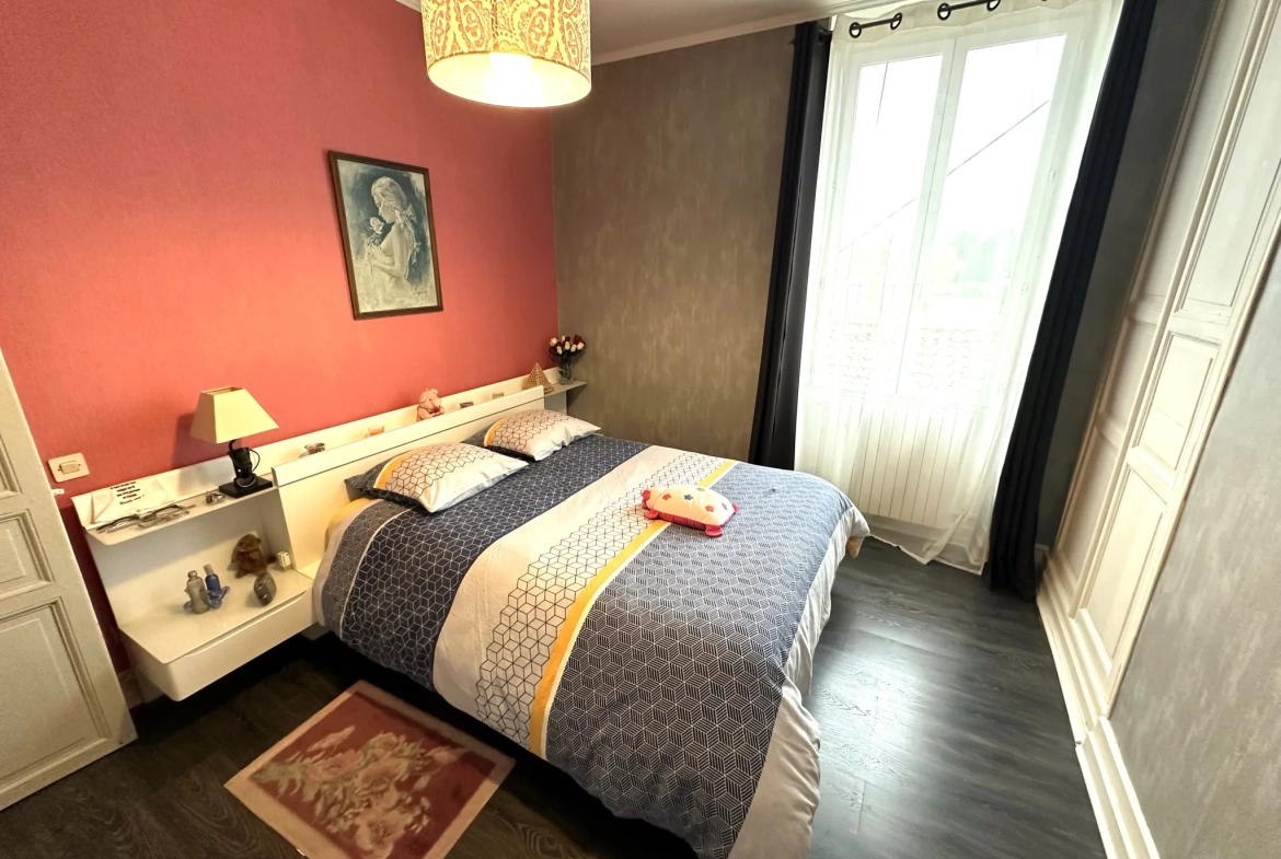 Maison à vendre avec 4 chambres à Seyches - Opportunité rare 