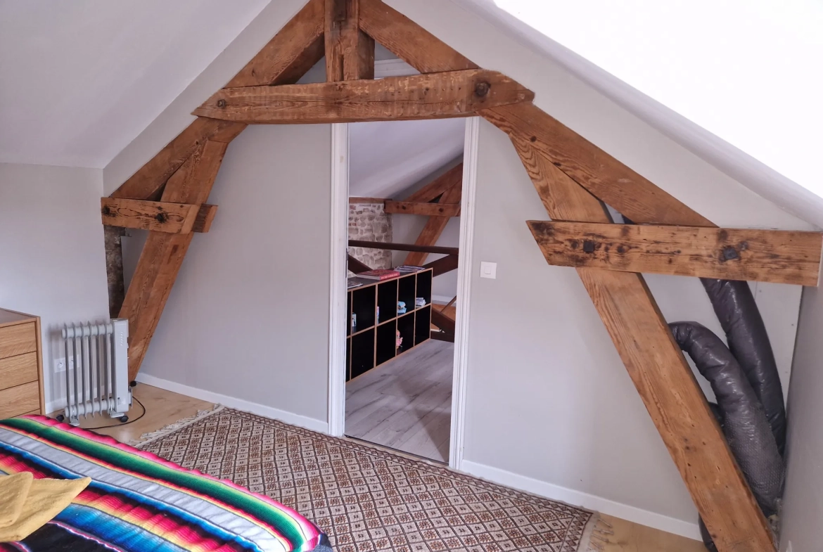 Magnifique appartement duplex au cœur historique d'Autun - 5 chambres, cave, prix 229 000 EUR 