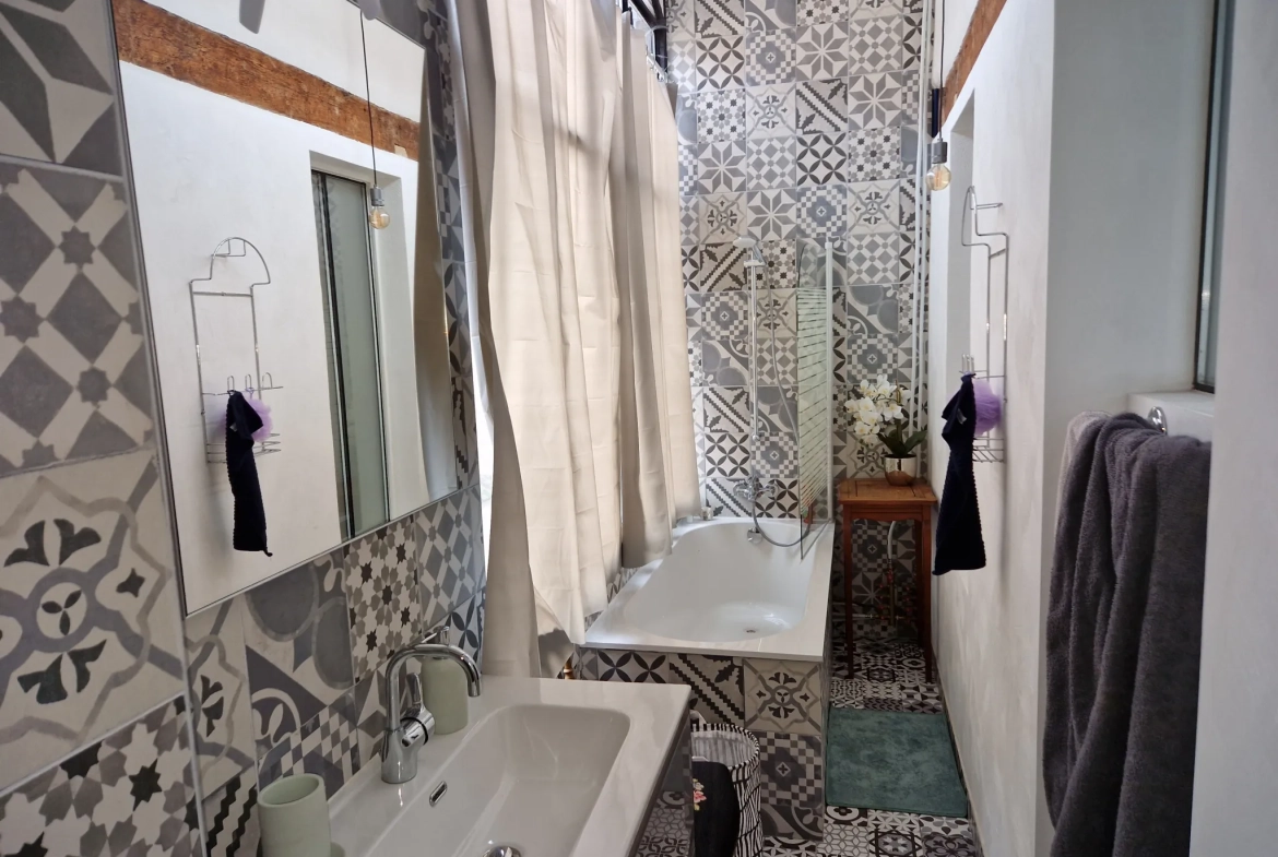 Magnifique appartement duplex au cœur historique d'Autun - 5 chambres, cave, prix 229 000 EUR 