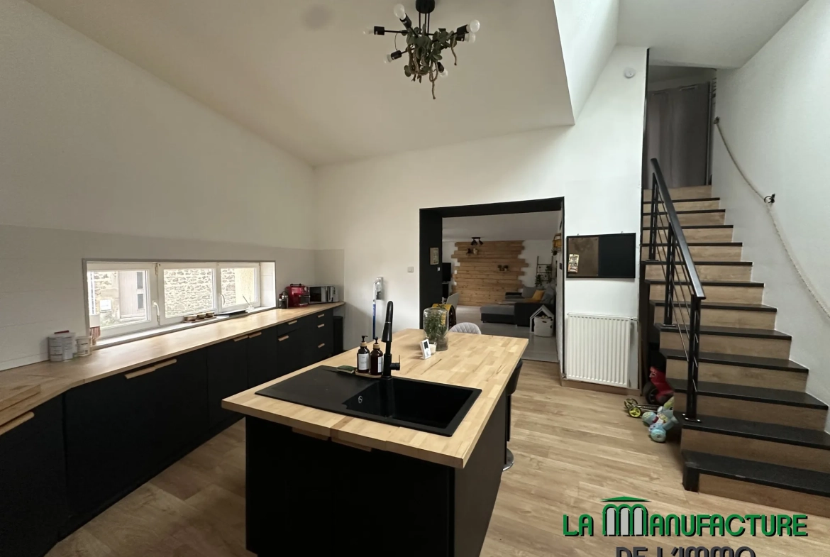 Maison de village avec 3 chambres à Saint-Just-Malmont - Secteur Prisé 