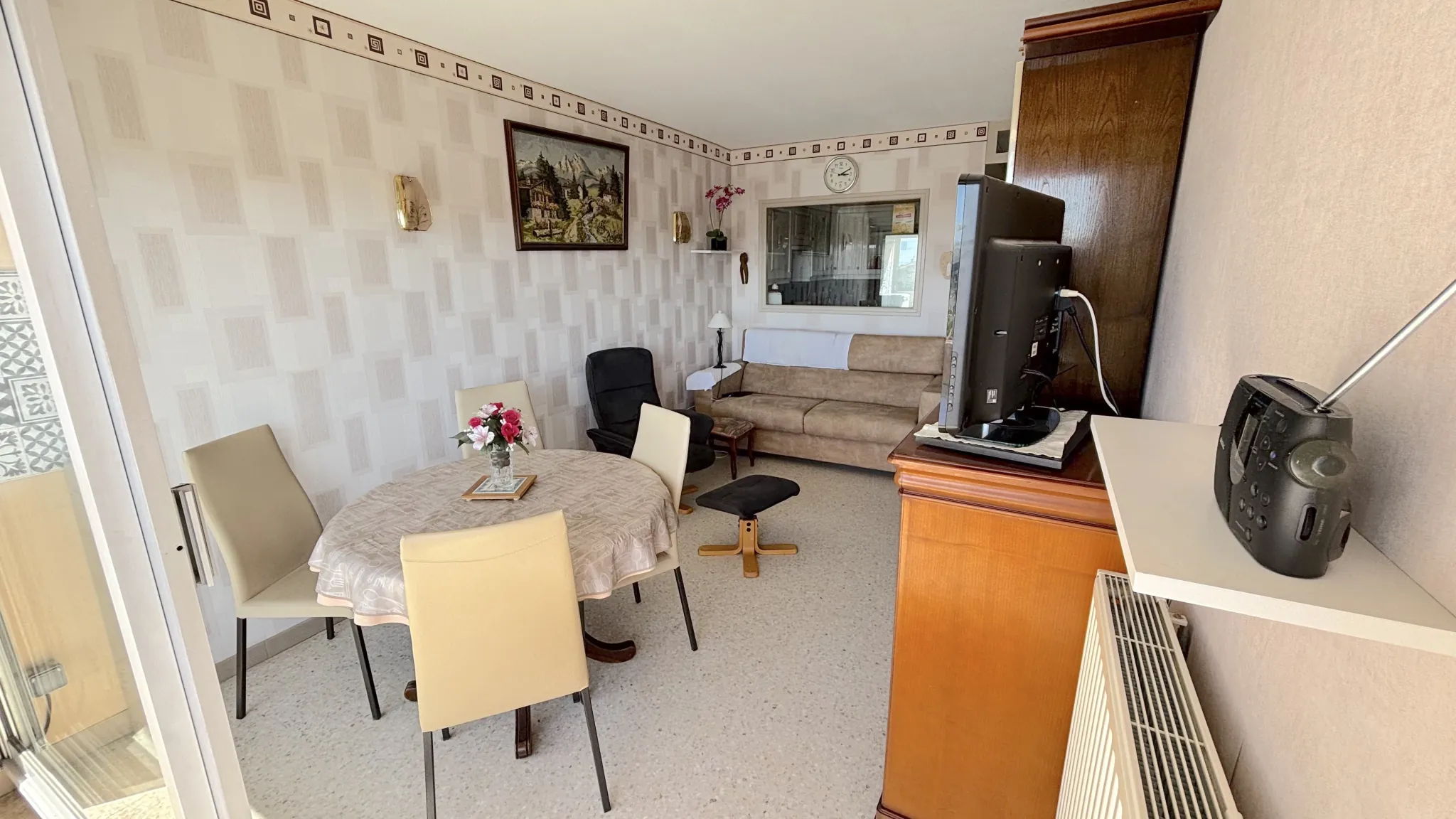 Appartement 2 pièces avec loggia sud vue mer à Carnon-Plage 