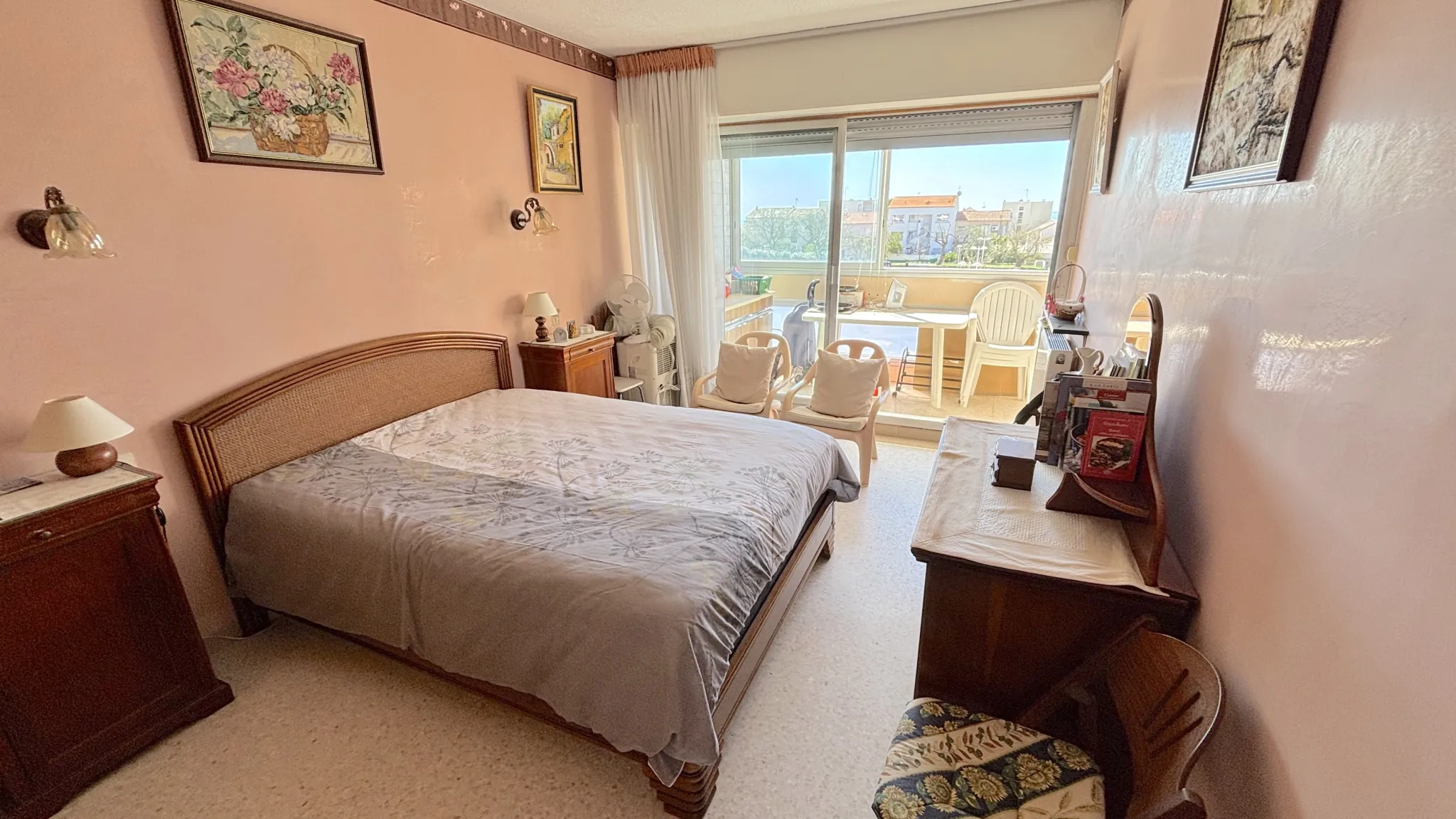 Appartement 2 pièces avec loggia sud vue mer à Carnon-Plage 