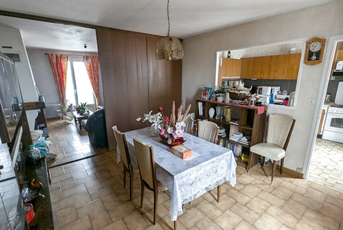 Maison à vendre à Coulon près du Marais Poitevin – 5 chambres 