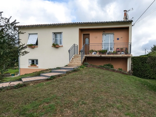 Maison à vendre à Coulon près du Marais Poitevin – 5 chambres