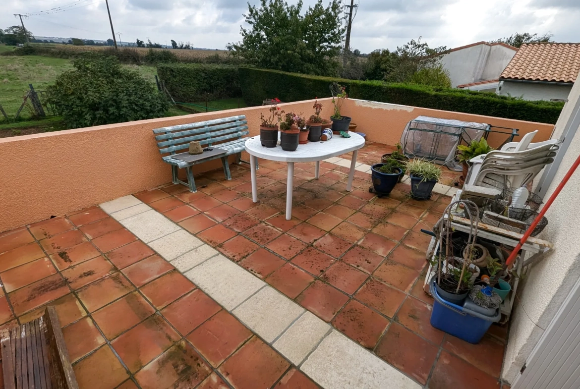 Maison à vendre à Coulon près du Marais Poitevin – 5 chambres 
