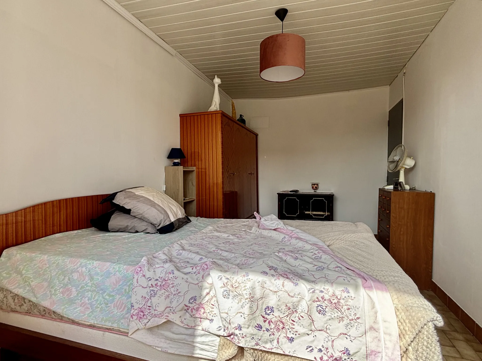 Maison de plain-pied à Pomérols avec garage, atelier et terrain clos de 404 m² 