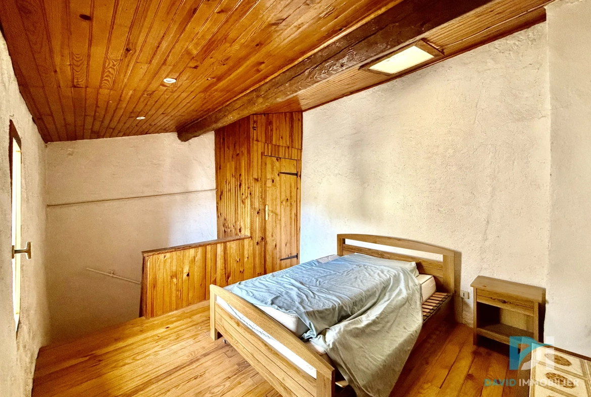 Maison de village lumineuse avec garage à Florensac - 86 m² 