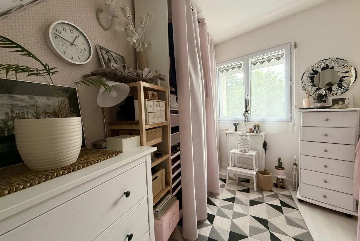 Maison chaleureuse de 99m² avec jardin à Troyes proche du centre-ville 