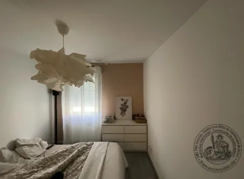Appartement T4 à Vénissieux avec terrasse et garages – Vente aux enchères à partir de 40 000 € 