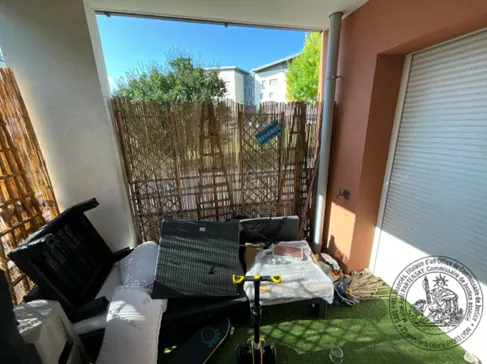 Appartement T4 à Vénissieux avec terrasse et garages – Vente aux enchères à partir de 40 000 €