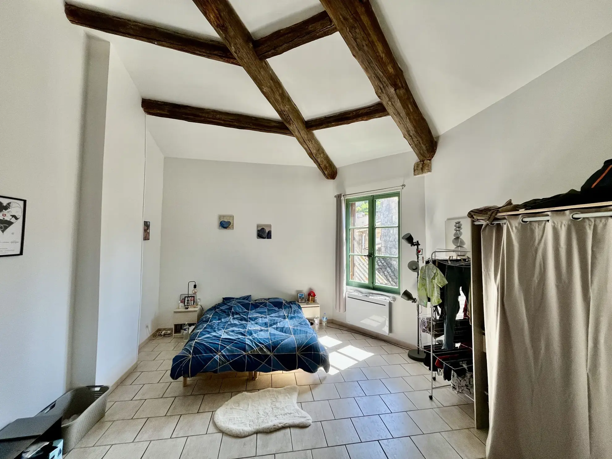 À vendre immeuble en centre-ville de Sommières avec 3 appartements et garage 