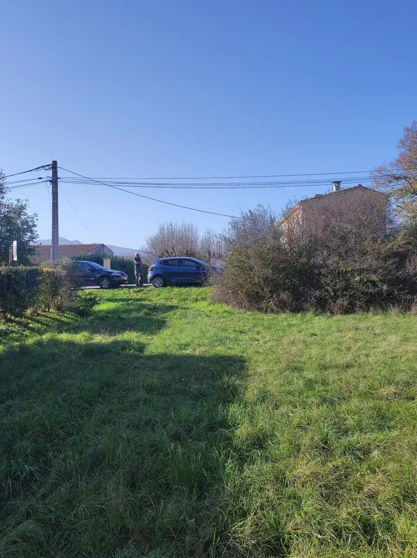Terrain constructible de 1989 m² à Sisteron, idéal pour votre projet immobilier 