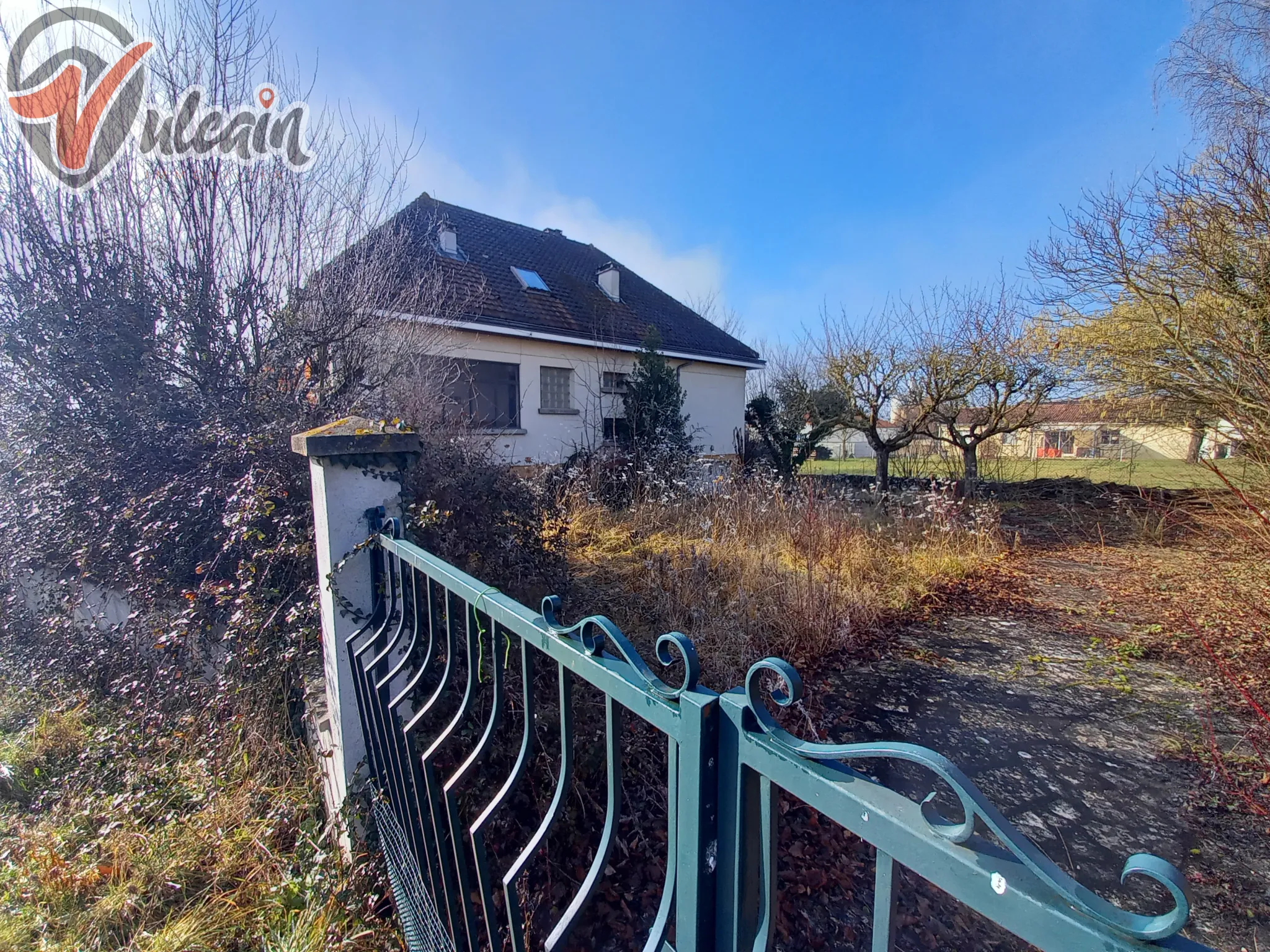 Maison à Vertaizon de 130 m² avec terrain de 887 m² à rénover 