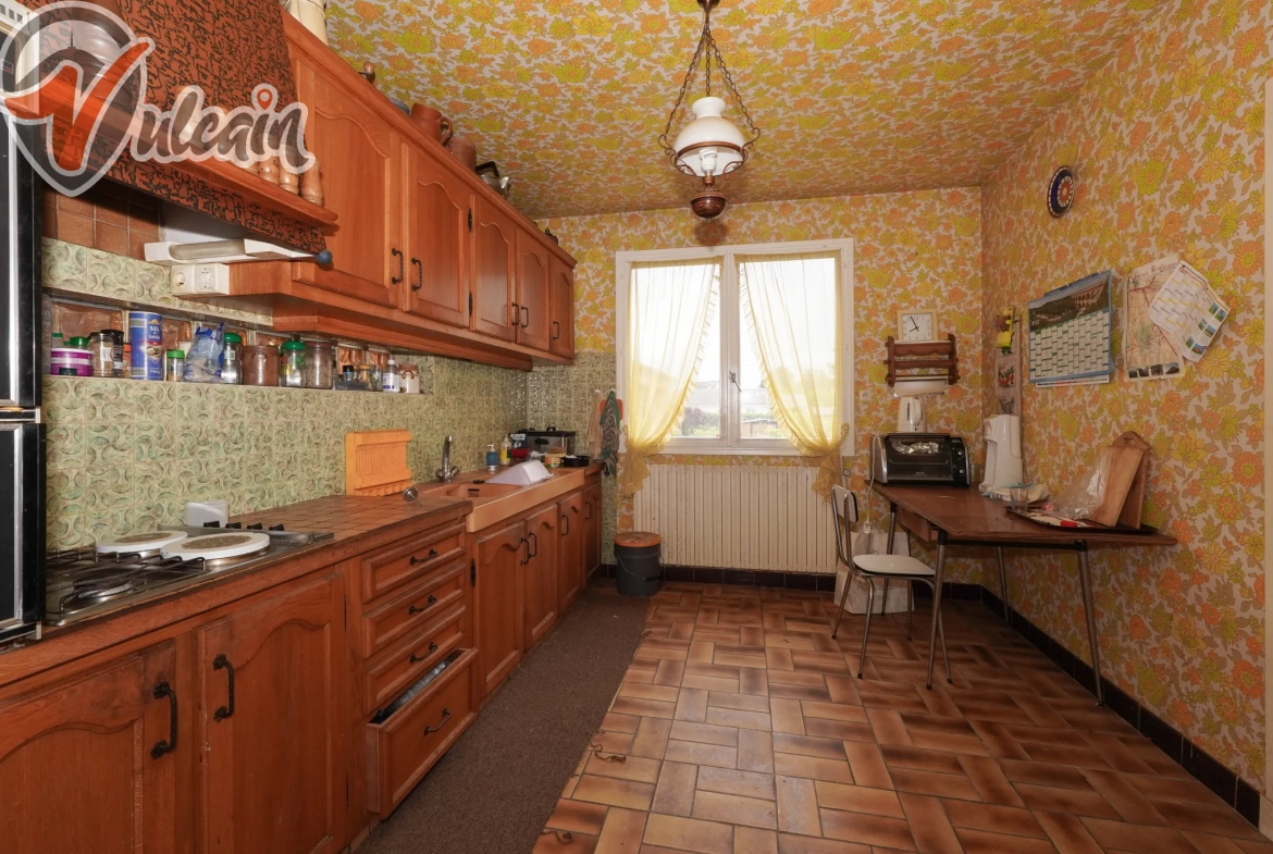 Maison à Vertaizon de 130 m² avec terrain de 887 m² à rénover 