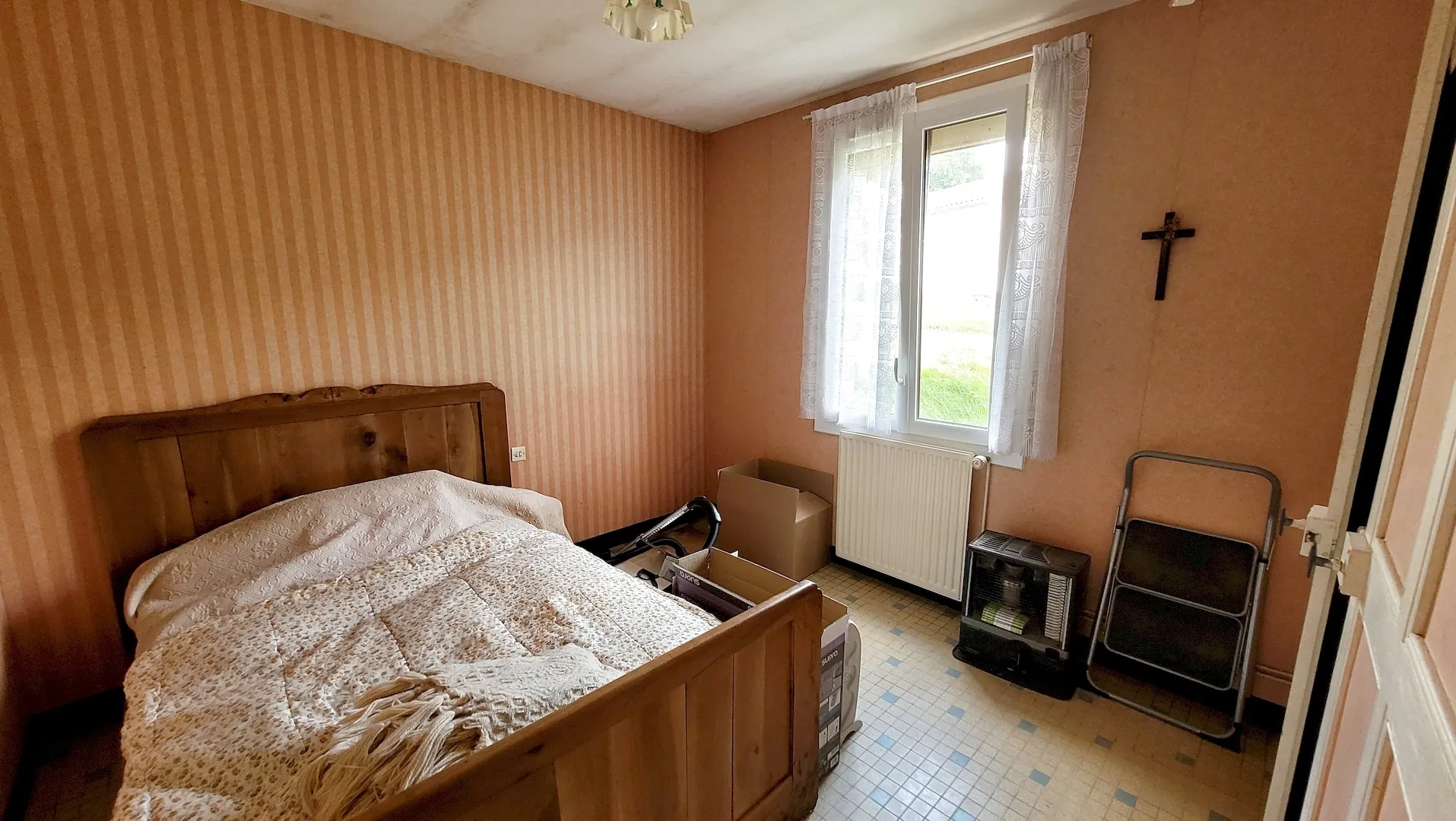 Maison de plain-pied avec 3 chambres à Vihiers, proximité campagne 