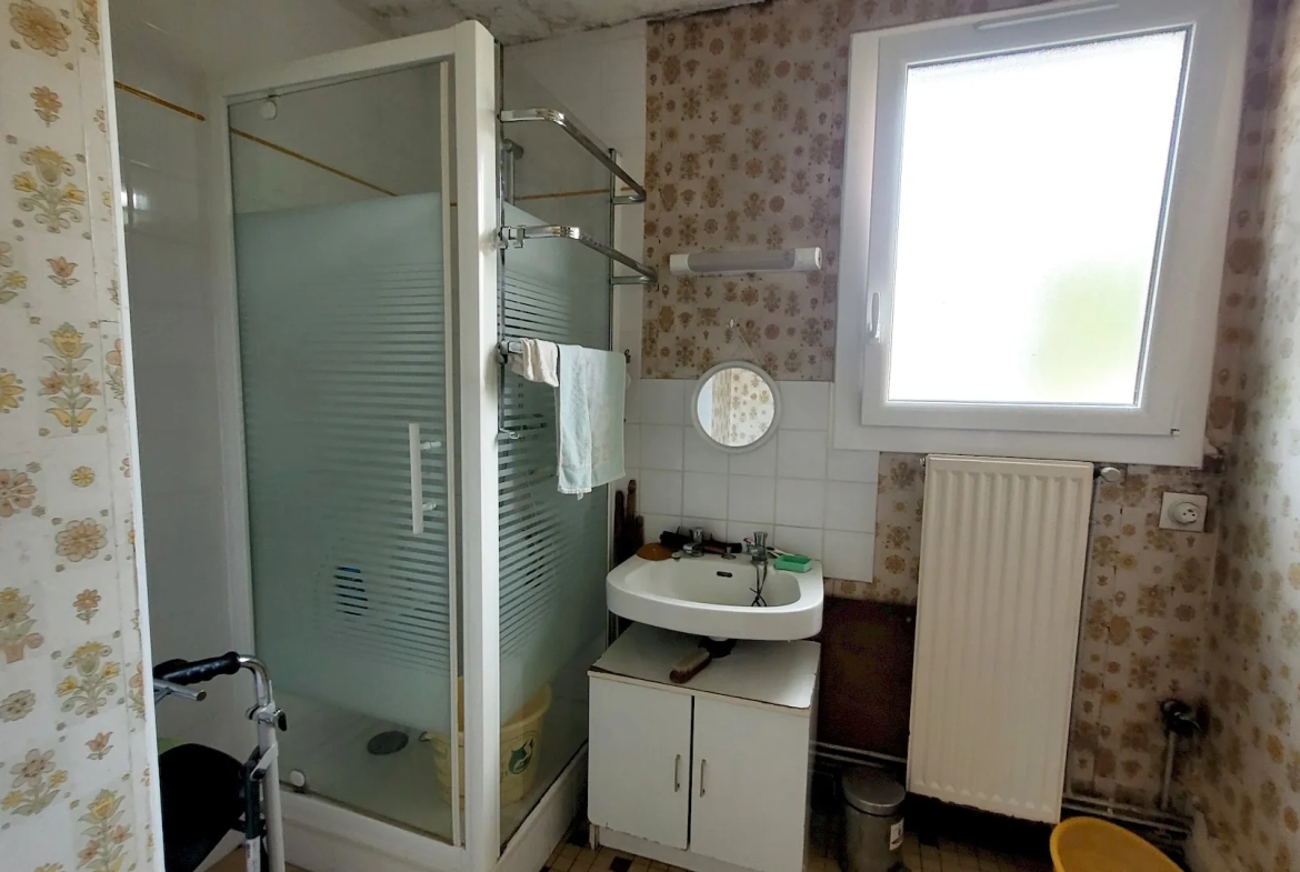 Maison de plain-pied avec 3 chambres à Vihiers, proximité campagne 