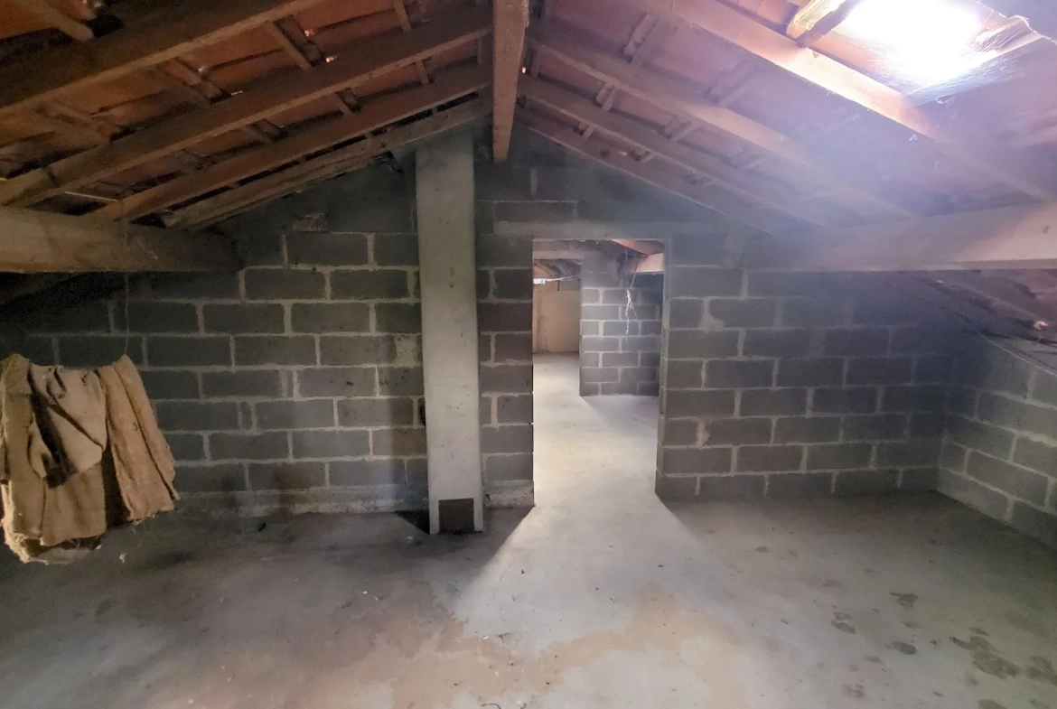 Maison de plain-pied avec 3 chambres à Vihiers, proximité campagne 