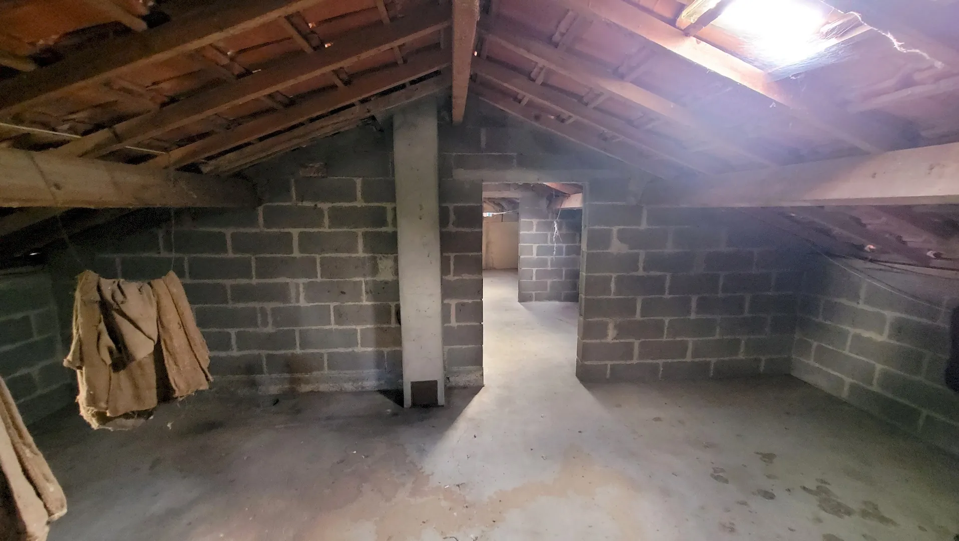 Maison de plain-pied avec 3 chambres à Vihiers, proximité campagne 