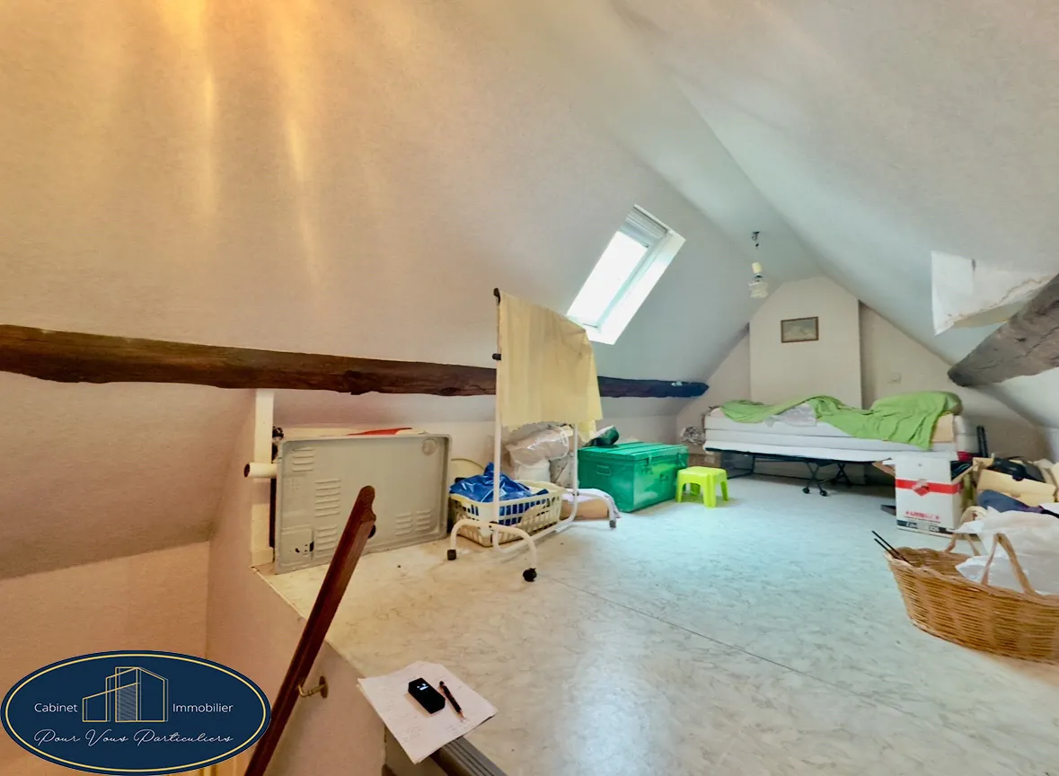 Maison mitoyenne de 73 m² à Haulchin proche A2, cour et cave 