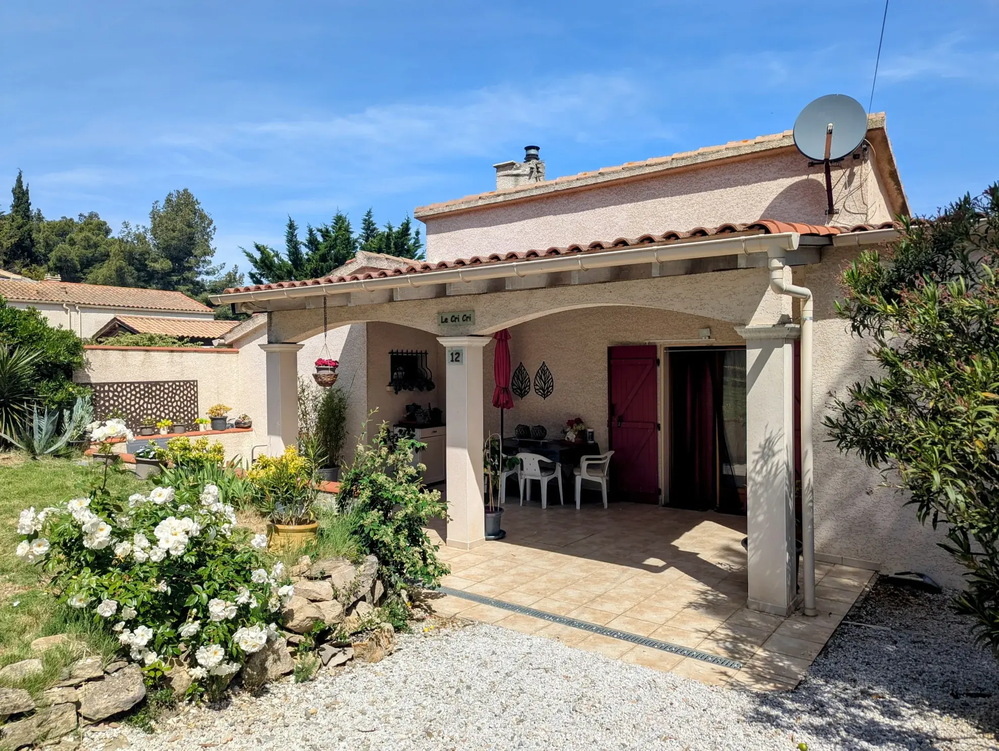 Villa de plain-pied avec dépendance et grand terrain à Pouzols Minervois 