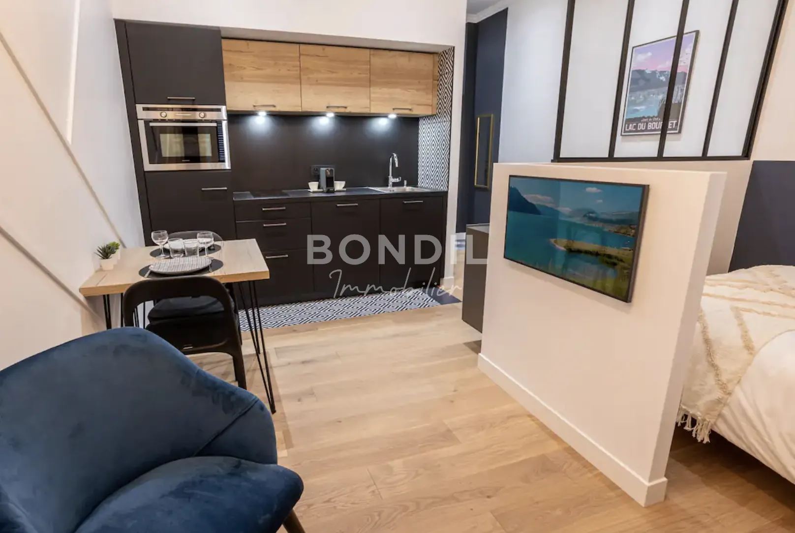 Appartement T1 avec terrasse et parking à Eguilles, proximité Aix-en-Provence 