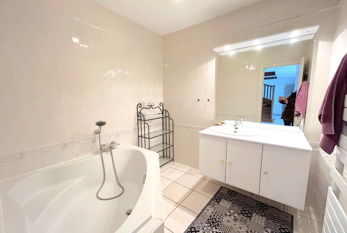 Appartement duplex 4 pièces avec balcon à Veauche en vente 