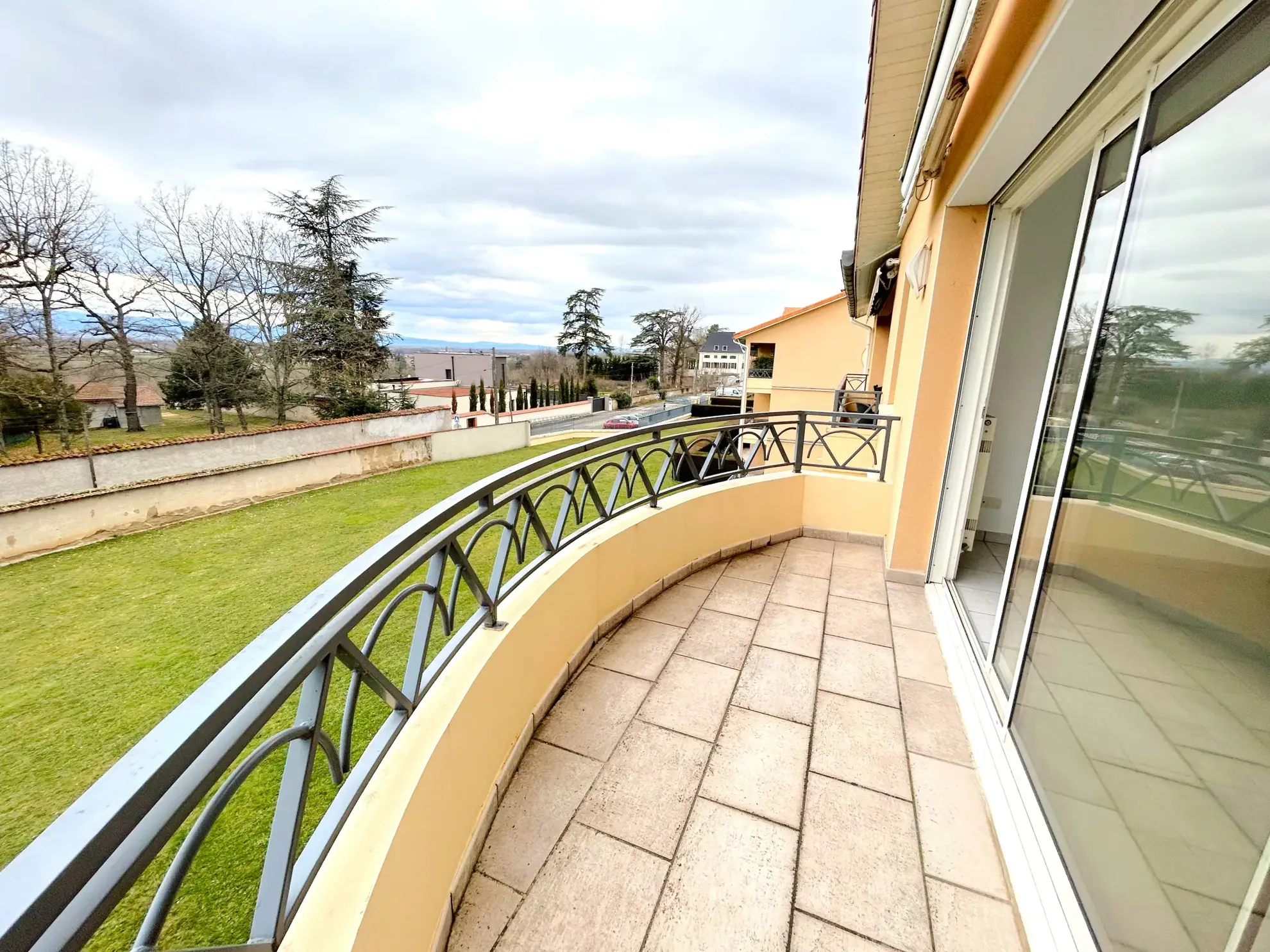 Appartement duplex 4 pièces avec balcon à Veauche en vente 