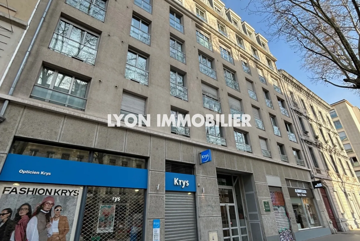 Appartement T3 à Lyon 7 proche Jean Macé, résidence moderne, idéal pour étudiant 