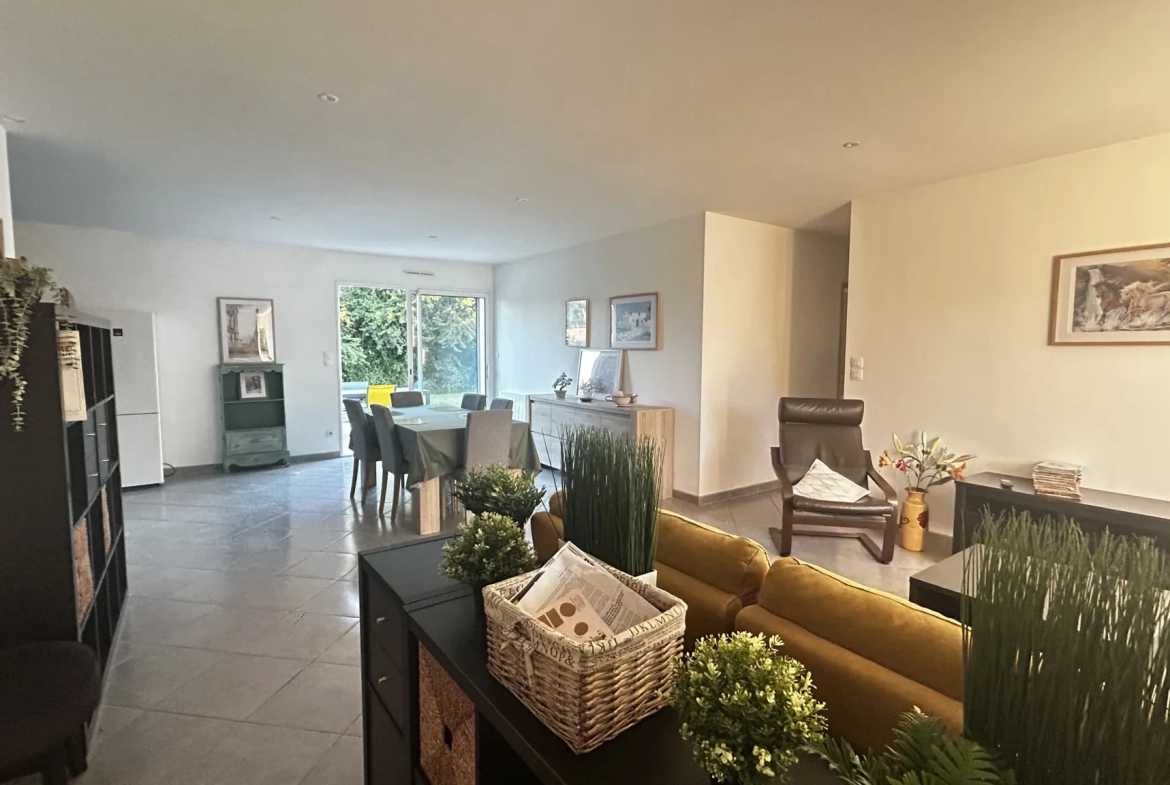 Maison de plain-pied à Coulon - 3 chambres, jardin et garage dans le Marais Poitevin 