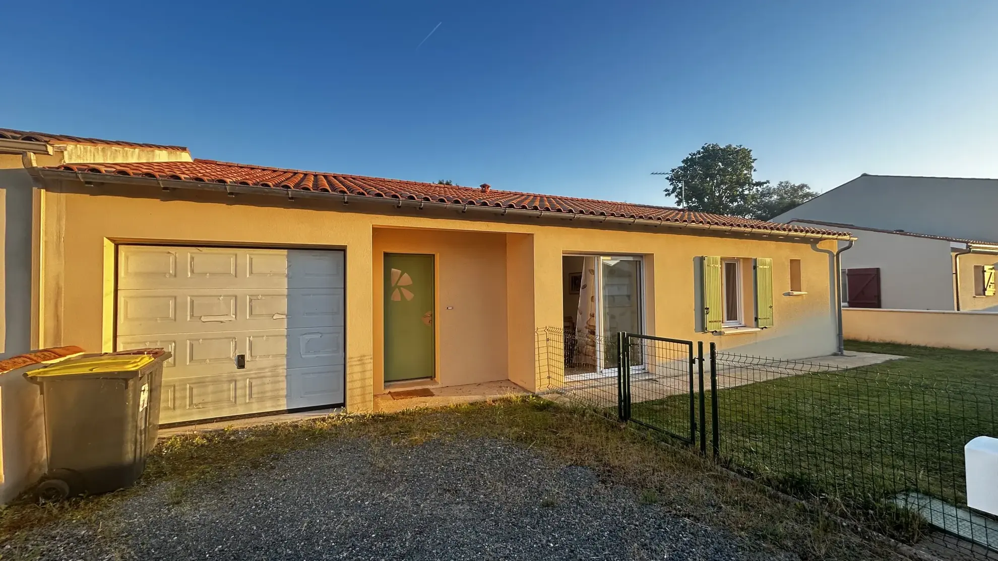 Maison de plain-pied à Coulon - 3 chambres, jardin et garage dans le Marais Poitevin 