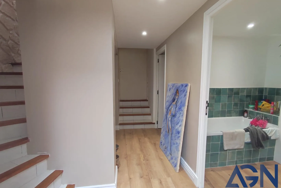 Maison 3 pièces rénovée de 88m² avec jardin et terrasse à Agde 