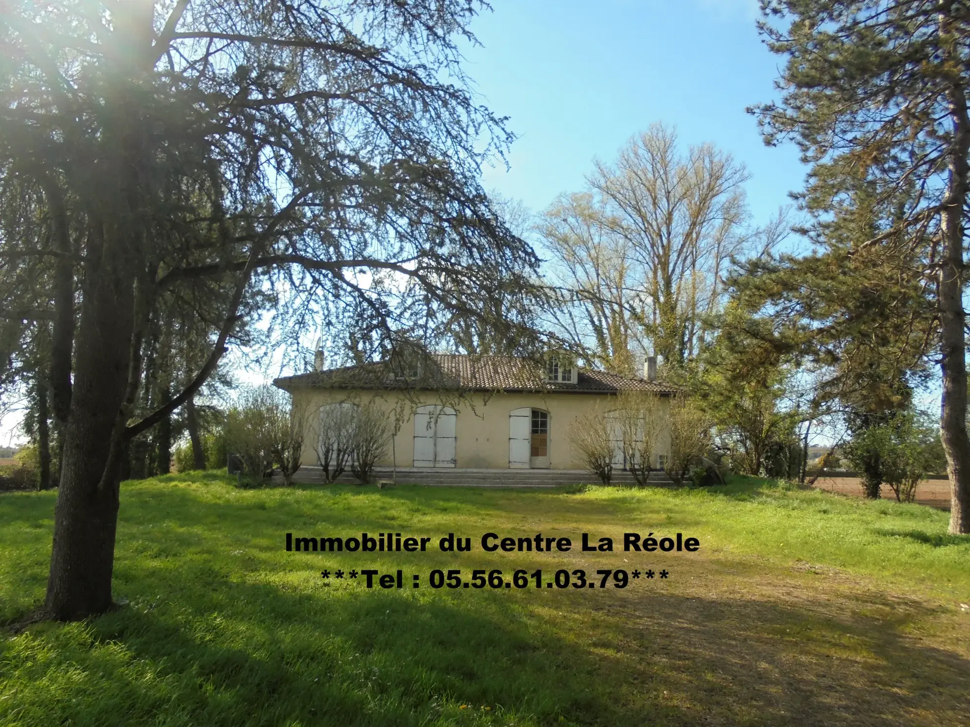 Maison de plain-pied à rénover avec grand terrain près de La Réole 