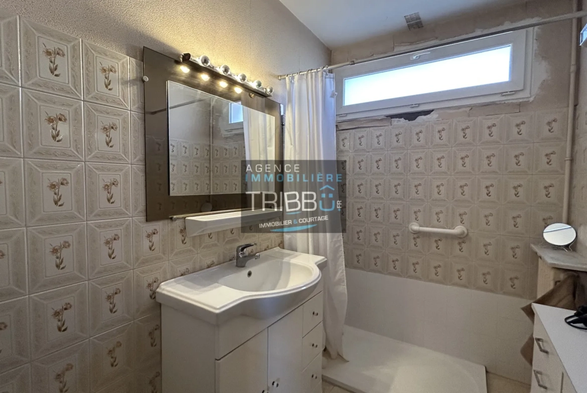 Maison 3 faces de 107 m² avec jardin et 3 chambres à Pollestres 