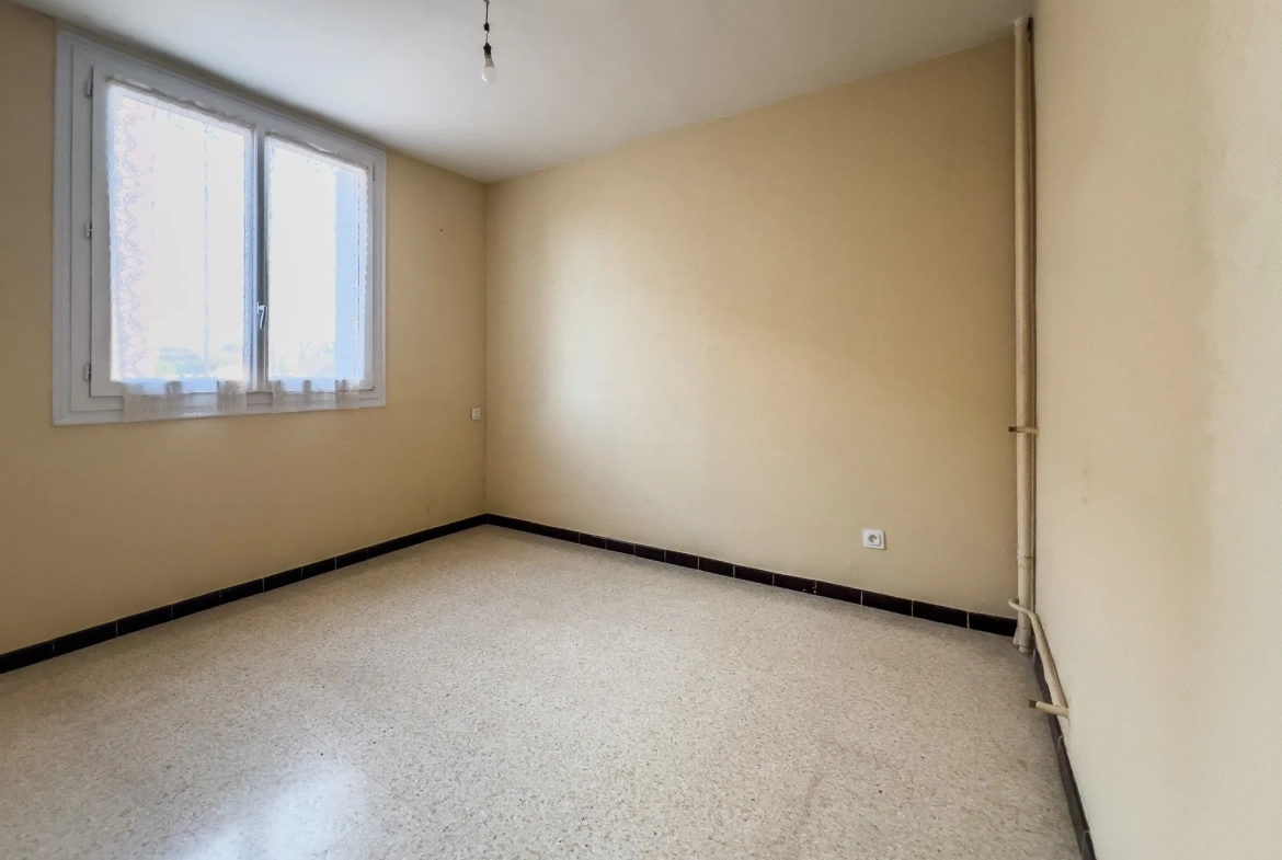 Appartement 2 pièces en centre-ville de La Valette du Var avec cave et parking 