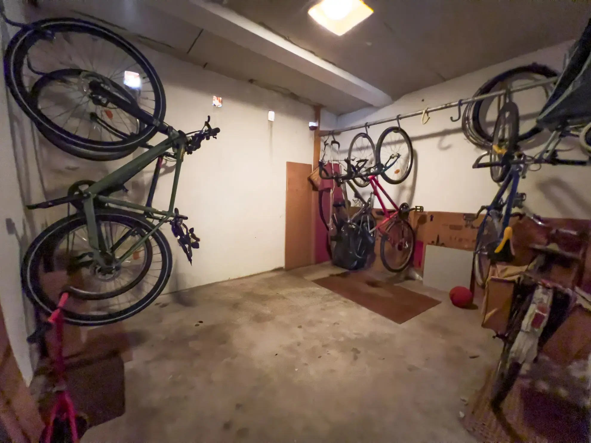 Appartement 2 pièces en centre-ville de La Valette du Var avec cave et parking 
