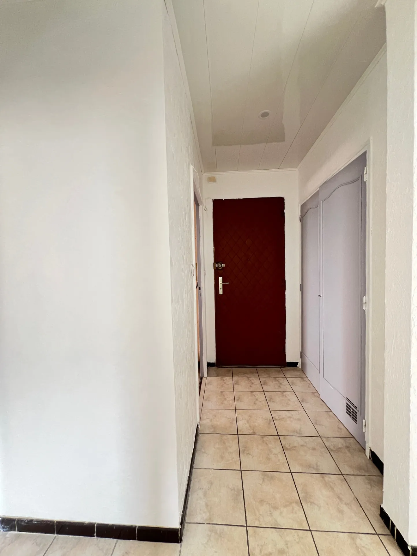Appartement 2 pièces en centre-ville de La Valette du Var avec cave et parking 