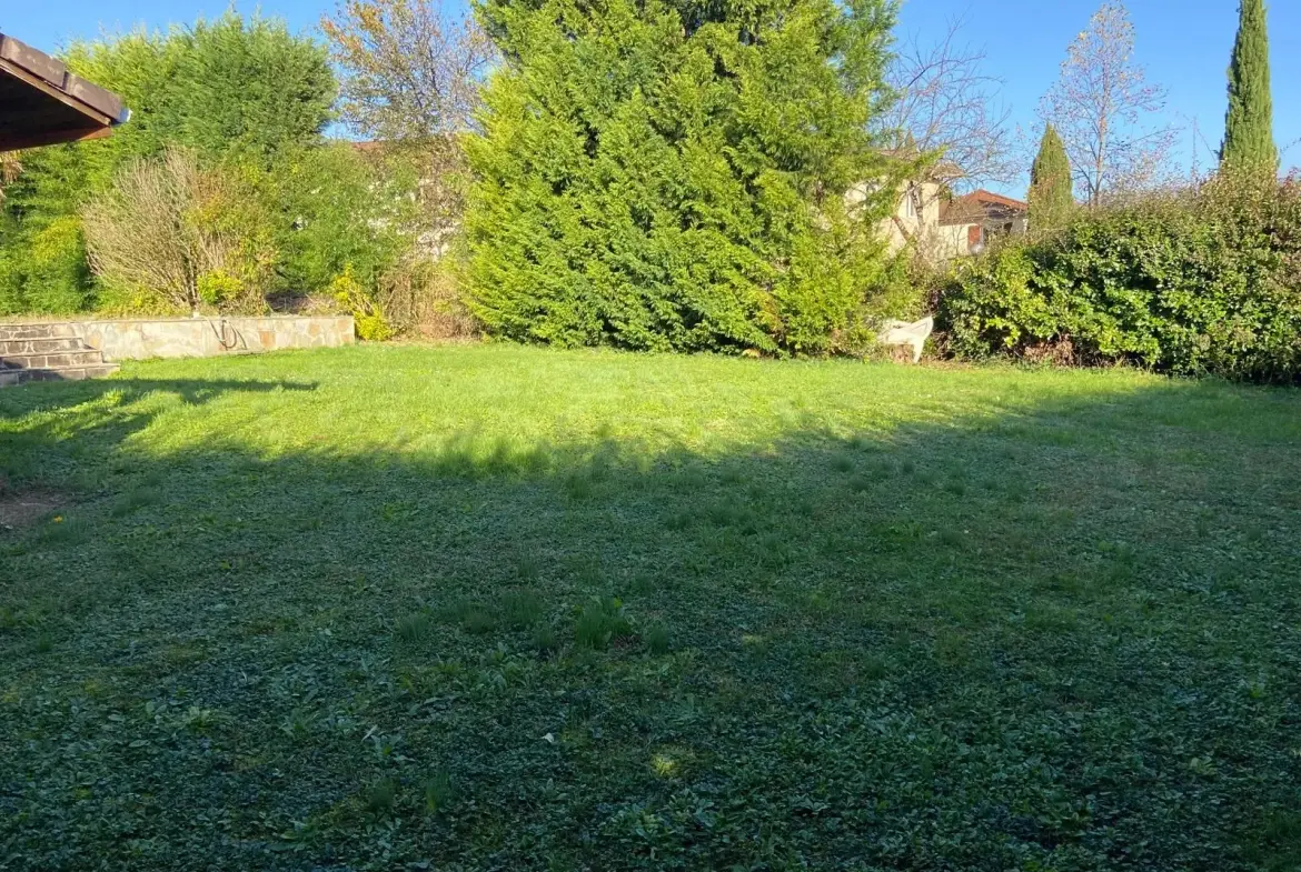 Superbe terrain constructible à St-Ismier avec vue panoramique sur Belledonne 