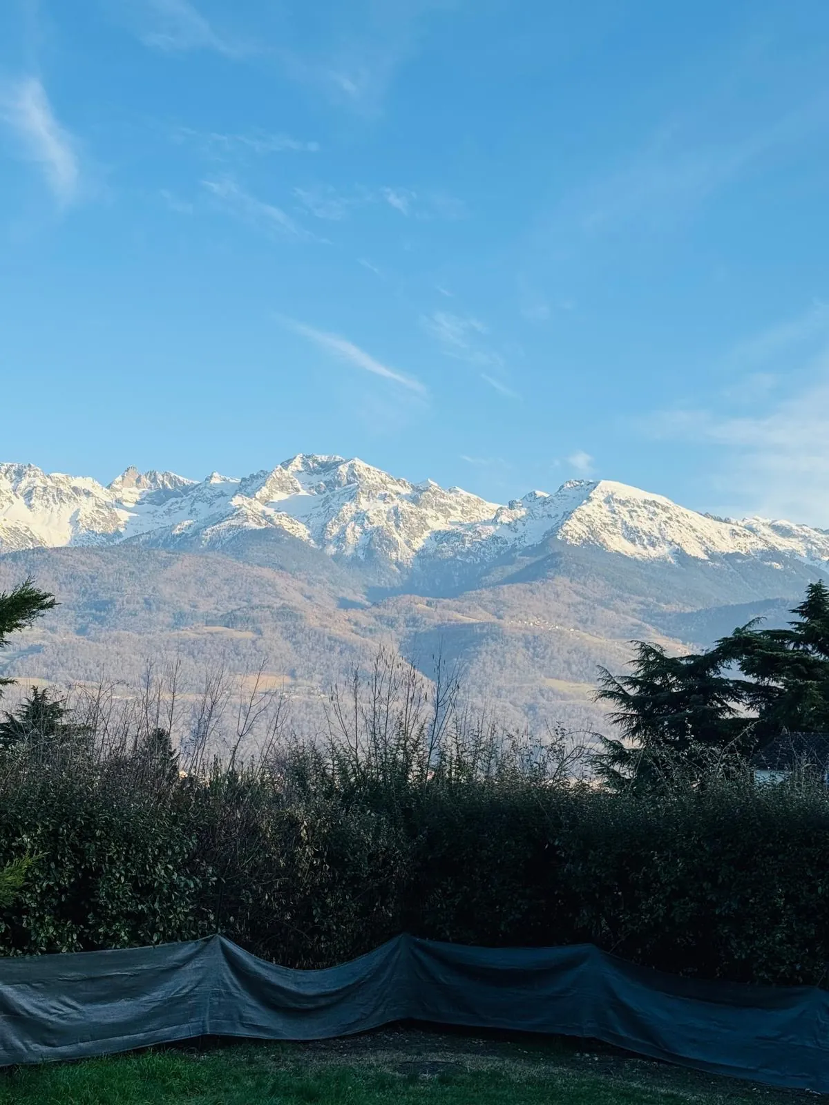 Superbe terrain constructible à St-Ismier avec vue panoramique sur Belledonne 