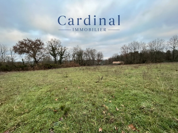 Terrain constructible de 1284 m² à Coursac proche Périgueux