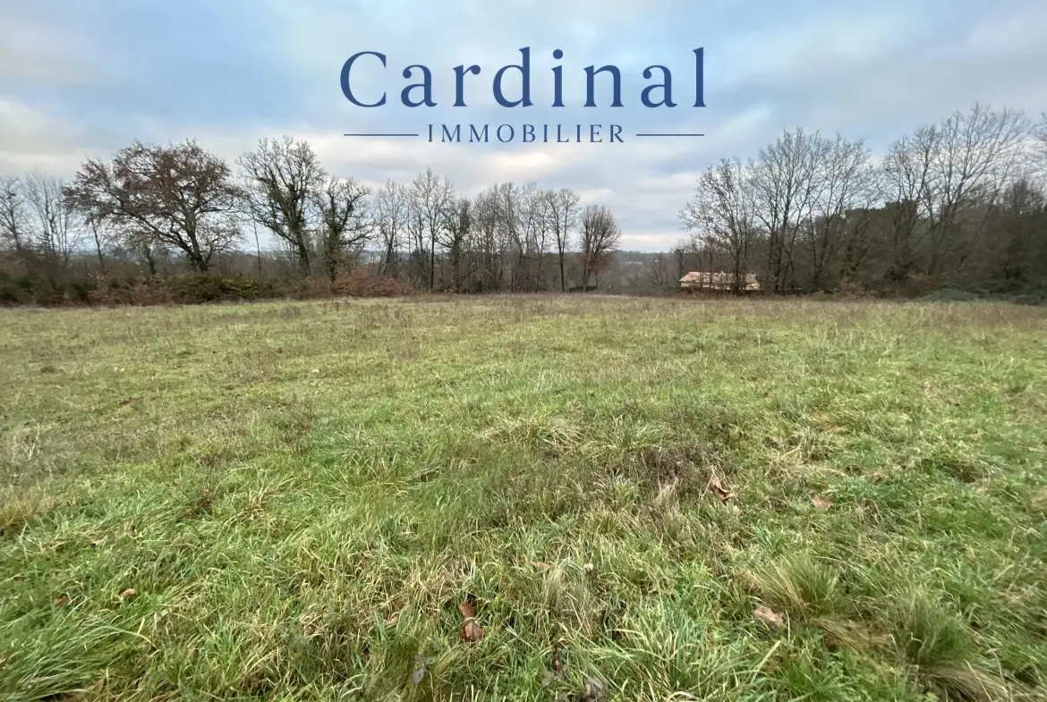 Terrain constructible de 1284 m² à Coursac proche Périgueux 