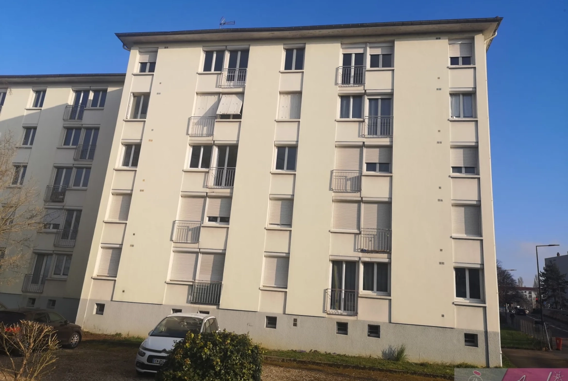 Maison à Angoulême de 96 m² avec jardin de 550 m² dans secteur paisible 