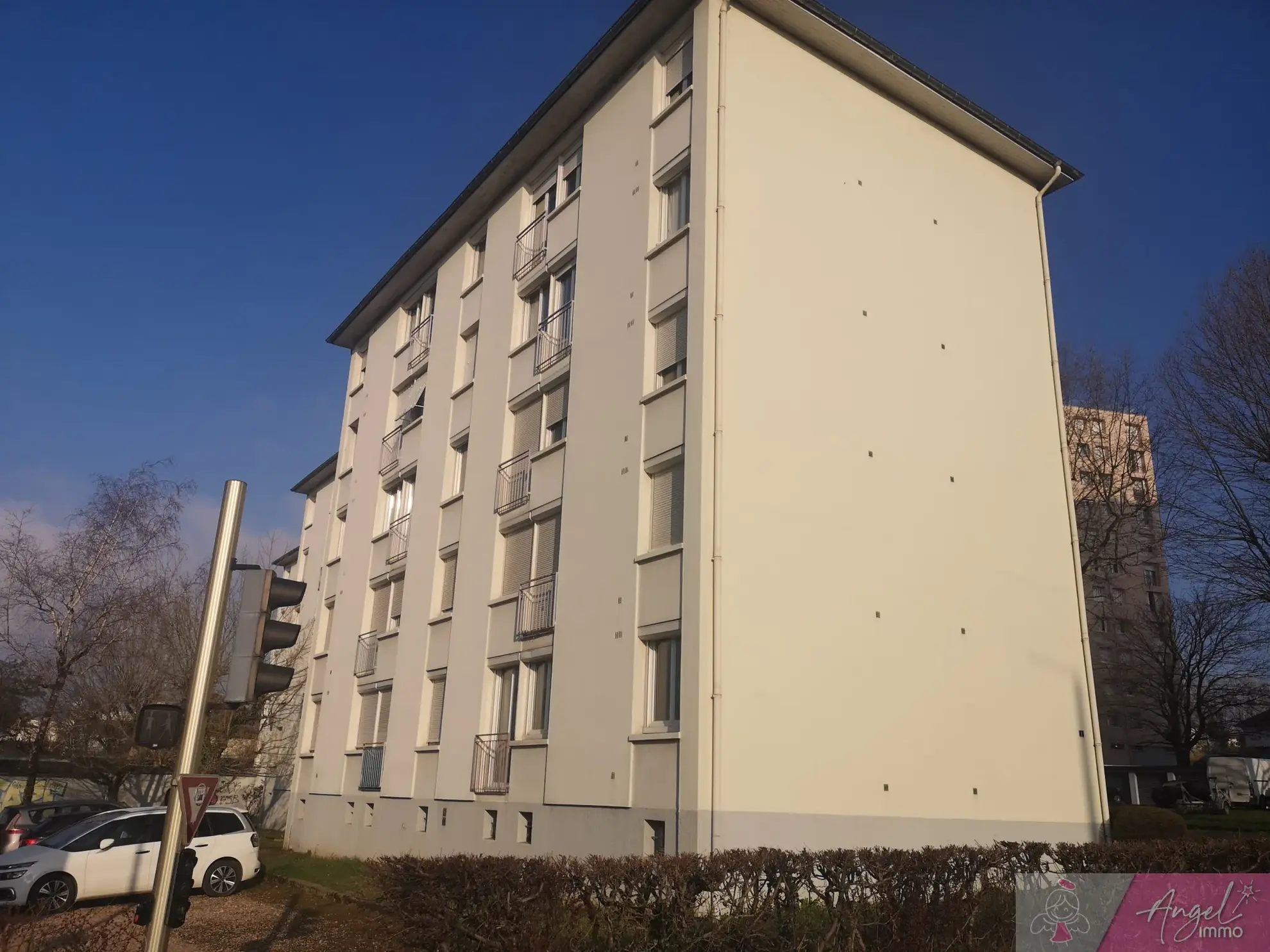 Maison à Angoulême de 96 m² avec jardin de 550 m² dans secteur paisible 